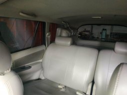 Jual mobil Toyota Kijang Innova 2.0 G 2015 murah di Bekasi 4