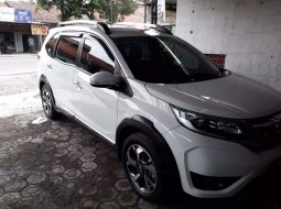 Mobil Honda BR-V 2017 E terbaik di Jawa Tengah 9