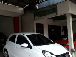 Jual cepat Honda Brio Satya E 2016 di Jawa Timur 7