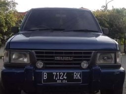 Jual cepat Isuzu Panther 2.3 Manual 1994 di Banten 3