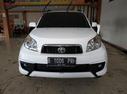 Jual mobil Toyota Rush TRD Sportivo AT 2014 bekas, Bekasi 3