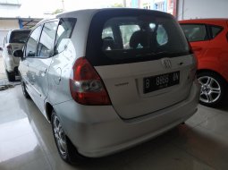 Jual mobil Honda Jazz i-DSI AT 2004 harga murah di Bekasi 5
