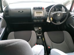 Jual mobil Honda Jazz i-DSI AT 2004 harga murah di Bekasi 3