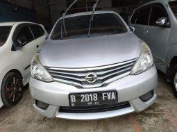 Jual Mobil Bekas Nissan Grand Livina SV 2014 di Bekasi 5
