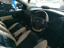 Jual Mobil Nissan Grand Livina SV 2012 di DIY Yogyakarta 5