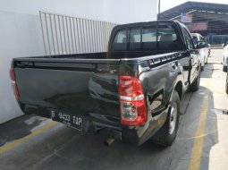 Jual Mobil Bekas Toyota Hilux 2.0 2014 Terawat di Bekasi 9