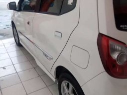 Jual mobil bekas murah Toyota Agya TRD Sportivo 2014 di Sumatra Barat 6