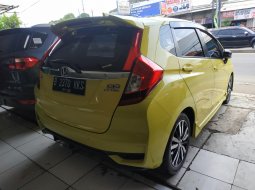 Dijual Cepat Mobil Honda Jazz RS AT 2018 di Bekasi  5