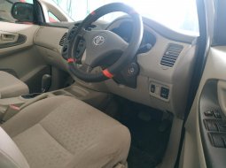 Jual Cepat Toyota Kijang Innova 2.0 G AT 2010 di Bekasi  6