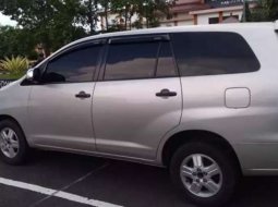 Toyota Kijang Innova 2005 Jawa Barat dijual dengan harga termurah 3