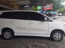 Jawa Tengah, Toyota Kijang Innova 2.0 G 2014 kondisi terawat 2