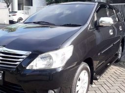 Dijual mobil bekas Toyota Kijang Innova 2.0 G, Jawa Timur  3