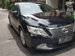 Jual Toyota Camry V 2012 harga murah di Jawa Barat 2