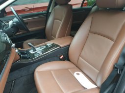 Dijual cepat BMW 5 Series 520i Luxury 2015 Terbaik di DKI Jakarta 2