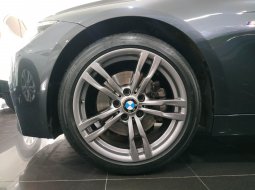 Dijual mobil BMW 3 Series 330i M Sport 2018 Terbaik, DKI Jakarta 2