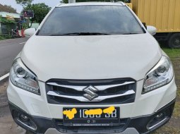 Jual Mobil Bekas Suzuki SX4 S-Cross 2016 di DIY Yogyakarta 7