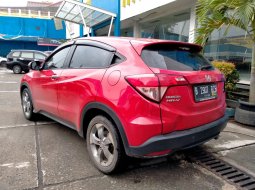 Jual Mobil Bekas Honda HR-V E CVT 1.5 2017 di Bekasi 7