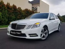 Jual Mobil Bekas Mercedes-Benz E-Class E250 AVG AMG 2013 di Bekasi 5