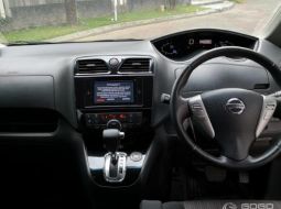 Jual Cepat Mobil Nissan Serena Highway Star 2015 di DIY Yogyakarta 4