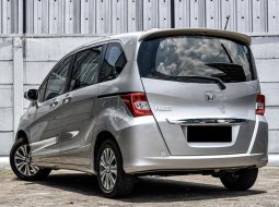 Jual Mobil Bekas Honda Freed S 2012 di DKI Jakarta 2