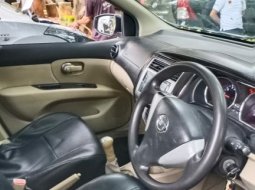 Dijual cepat Nissan Grand Livina SV 2017 Bekasi 3