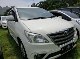 Dijual cepat Toyota Kijang Innova 2.5 V 2014 Bekasi  7