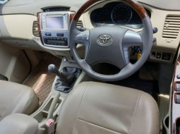 Dijual cepat Toyota Kijang Innova 2.5 V 2014 Bekasi  3