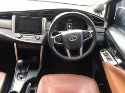 Dijual cepat Toyota Kijang Innova 2.0 V 2016, Bekasi  6