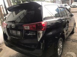 Dijual cepat Toyota Kijang Innova 2.0 V 2016, Bekasi  1