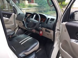 Jual Mobil Bekas Daihatsu Luxio X 2017 di DIY Yogyakarta 2