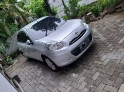 Mobil Nissan March 2013 1.2L dijual, Jawa Timur 10