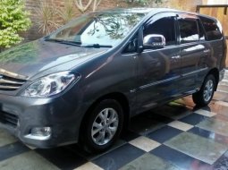 Jual Mobil Bekas Toyota Kijang Innova V 2.5 diesel 2009 Terawat di Jawa Barat 8