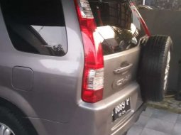 Jawa Barat, Honda CR-V 2.0 i-VTEC 2004 kondisi terawat 12