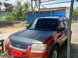 Jual mobil bekas murah Ford Escape 2004 di Kalimantan Selatan 5