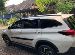Jawa Timur, Toyota Rush TRD Sportivo 2019 kondisi terawat 3