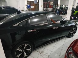 Dijual Mobil Bekas Honda Civic 2.0 i-Vtec 2016 di DIY Yogyakarta 5