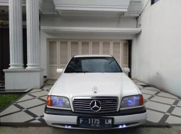 Dijual cepat Mercedes-Benz C-Class C 180 MT 1994 Bekas, DKI Jakarta 6