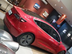 Tesla Model 3 Standard Range Plus 2019, DKI Jakarta  6