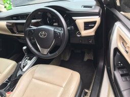 Jual Mobil Bekas Toyota Corolla Altis V 2016 Terawat di Bekasi 6