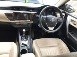 Jual Mobil Bekas Toyota Corolla Altis V 2016 Terawat di Bekasi 5