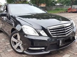 Jual Mobil Bekas Mercedes-Benz E-Class E250 AVG 2013 di Bekasi 7