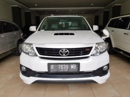 Dijual Mobil Bekas Toyota Fortuner TRD 2013 di Jawa Tengah 7