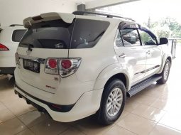 Dijual Mobil Bekas Toyota Fortuner TRD 2013 di Jawa Tengah 1