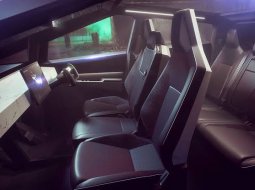 Brand New 2022 Tesla Cybertruck, DKI Jakarta Pre Order Now ! 11