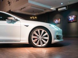 Brand New 2020 Tesla Model S Long Range & Performance 2020, DKI Jakarta 3