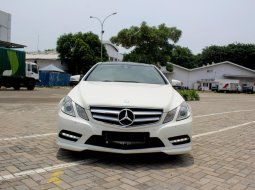 Dijual Cepat Mercedes-Benz E-Class E250 2012 di DKI Jakarta 10