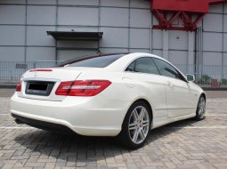 Dijual Cepat Mercedes-Benz E-Class E250 2012 di DKI Jakarta 4