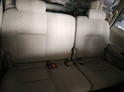 Dijual Mobil Toyota Kijang Innova 2.0 G 2010 di Jawa Tengah 5