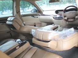 Dijual Mobil Mercedes-Benz S-Class 300 2007 di DKI Jakarta 4