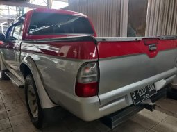 Jual Mobil Bekas Mitsubishi L200 Strada 4X4 2005 di Bekasi 1